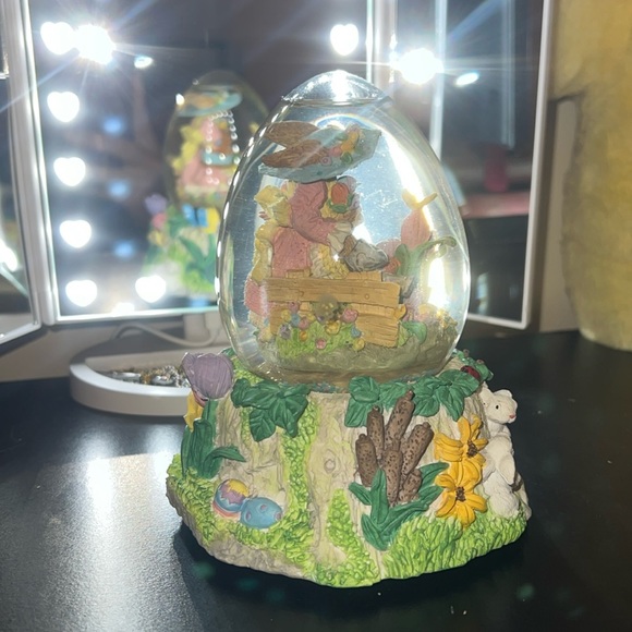 Vintage 90s Easter Bunny Music water Snow Globe Ceramic Peter Cotton Tale - Picture 7 of 10